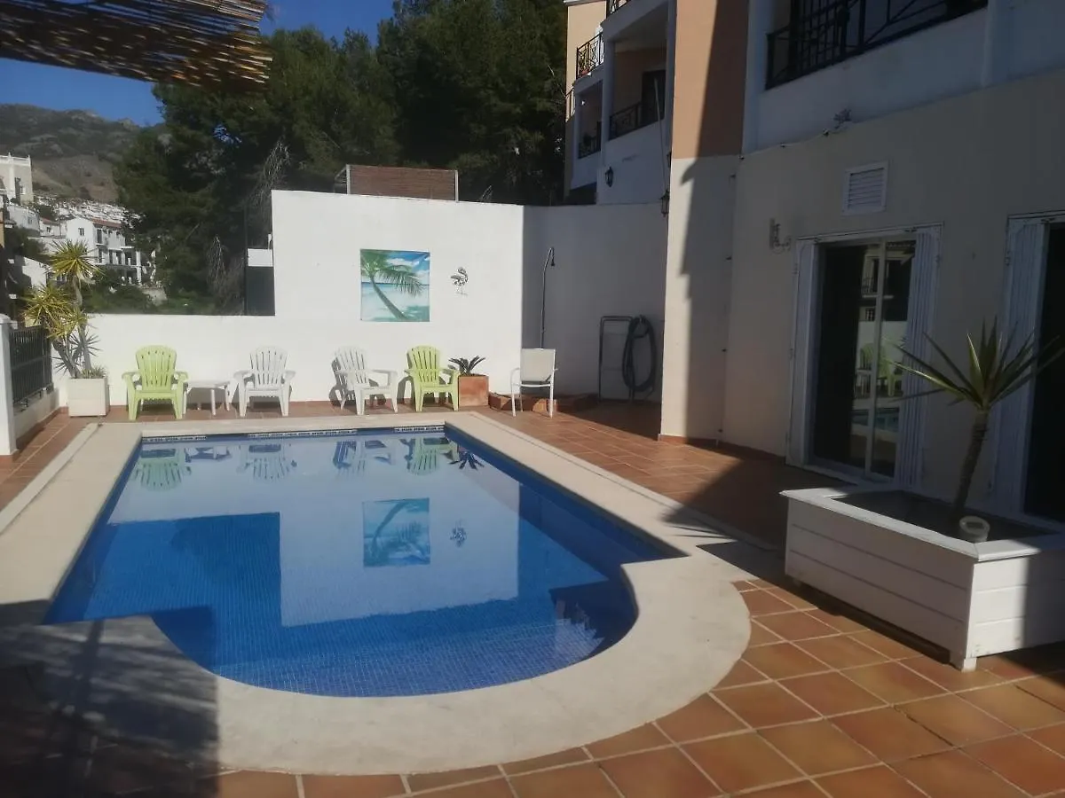 Burriana Holiday Rentals 3 Apartaments Private Pool Nerja 0*,  Španělsko