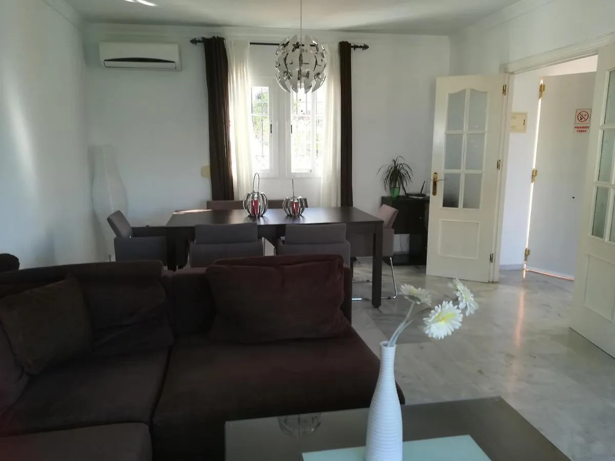 Burriana Holiday Rentals 3 Apartaments Private Pool Nerja 0*,